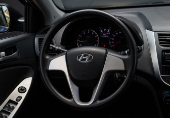 Подержанный автомобиль Hyundai Solaris Sedan 2013 года (11 фото)