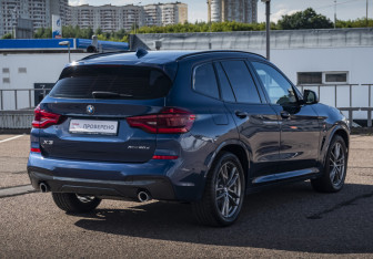 Подержанный автомобиль BMW X3 2020 года (5 фото)