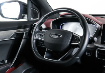 Подержанный автомобиль Geely Coolray 2021 года (12 фото)