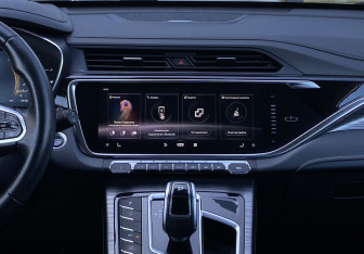 Подержанный автомобиль Geely Atlas Pro 2022 года (12 фото)
