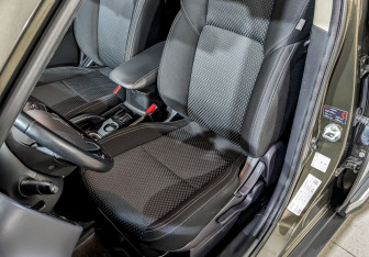 Подержанный автомобиль Mitsubishi Outlander 2020 года (20 фото)