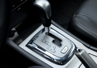 Подержанный автомобиль Chevrolet Epica 2011 года (19 фото)