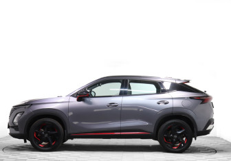 Подержанный автомобиль Omoda C5 2023 года (8 фото)