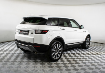 Подержанный автомобиль Land Rover Range Rover Evoque 2015 года (5 фото)