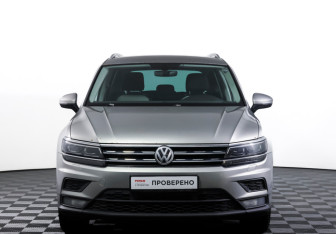 Подержанный автомобиль Volkswagen Tiguan 2017 года (2 фото)