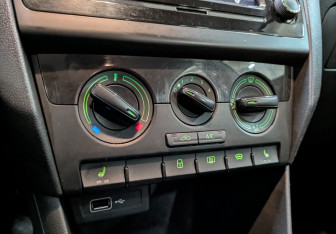 Подержанный автомобиль Skoda Rapid Liftback 2019 года (21 фото)