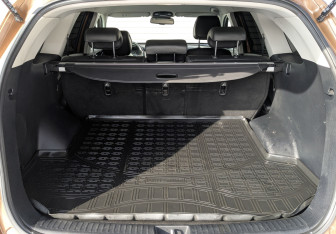 Подержанный автомобиль Kia Sorento 2017 года (10 фото)