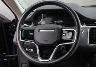 Подержанный автомобиль Land Rover Range Rover Evoque 2021 года (18 фото)