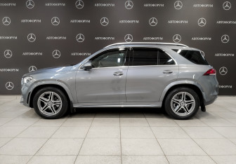 Подержанный автомобиль Mercedes-Benz GLE 2021 года (8 фото)