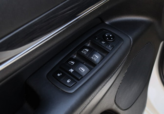 Подержанный автомобиль Jeep Grand Cherokee 2019 года (21 фото)