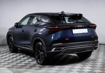 Подержанный автомобиль Omoda C5 2023 года (7 фото)
