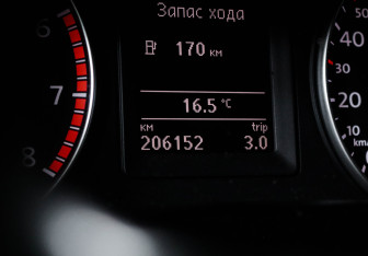 Подержанный автомобиль Volkswagen Jetta Sedan 2013 года (11 фото)