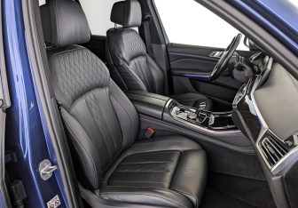 Подержанный автомобиль BMW X5 2019 года (24 фото)