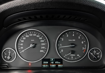 Подержанный автомобиль BMW X4 2015 года (16 фото)