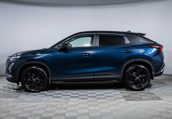Подержанный автомобиль Omoda C5 2023 года (8 фото)