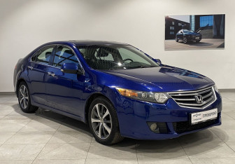 Подержанный автомобиль Honda Accord Sedan 2008 года (3 фото)