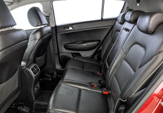 Подержанный автомобиль Kia Sportage 2018 года (18 фото)