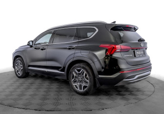 Подержанный автомобиль Hyundai Santa Fe 2023 года (7 фото)