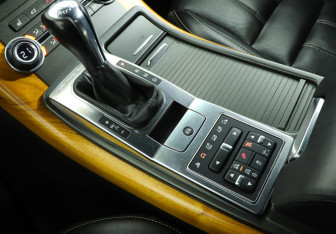 Подержанный автомобиль Land Rover Range Rover Sport 2012 года (16 фото)