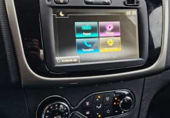 Подержанный автомобиль Renault Logan Sedan 2021 года (12 фото)