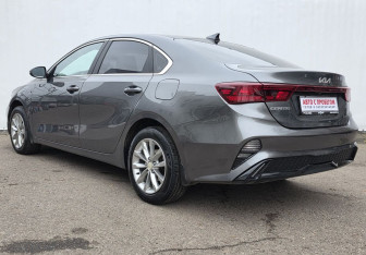 Подержанный автомобиль Kia Cerato Sedan 2021 года (7 фото)