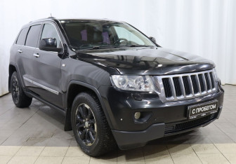Подержанный автомобиль Jeep Grand Cherokee 2012 года (3 фото)