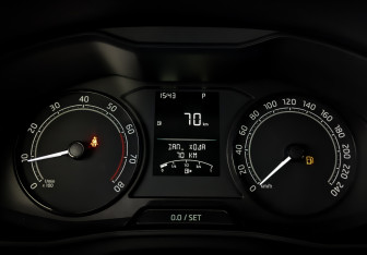 Подержанный автомобиль Skoda Rapid Liftback 2021 года (13 фото)