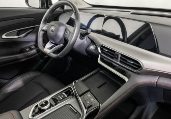 Подержанный автомобиль Changan UNI-T 2023 года (9 фото)