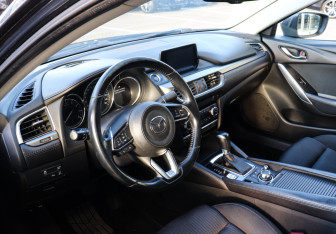 Подержанный автомобиль Mazda 6 Sedan 2017 года (7 фото)