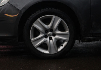 Подержанный автомобиль Opel Astra Hatchback 2010 года (15 фото)