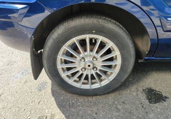 Подержанный автомобиль Ford Fusion 2011 года (12 фото)