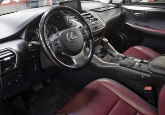 Подержанный автомобиль Lexus NX 2018 года (16 фото)