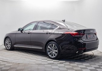 Подержанный автомобиль Genesis G80 2019 года (7 фото)