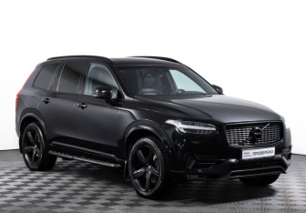 Подержанный автомобиль Volvo XC90 2017 года (3 фото)