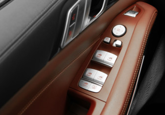 Подержанный автомобиль BMW X7 2019 года (14 фото)