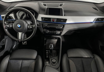 Подержанный автомобиль BMW X1 2019 года (11 фото)