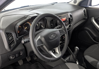 Подержанный автомобиль LADA (ВАЗ) XRAY 2019 года (15 фото)
