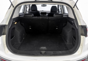 Подержанный автомобиль Geely Coolray 2022 года (10 фото)