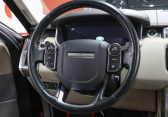 Подержанный автомобиль Land Rover Range Rover Sport 2014 года (17 фото)