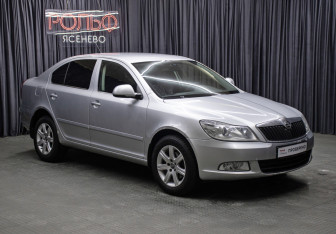 Подержанный автомобиль Skoda Octavia Liftback 2012 года (3 фото)