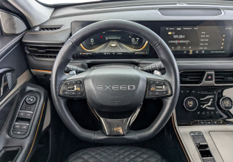 Подержанный автомобиль Exeed TXL 2023 года (21 фото)