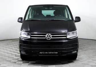 Подержанный автомобиль Volkswagen Multivan 2017 года (2 фото)