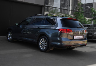 Подержанный автомобиль Volkswagen Passat Wagon 2016 года (6 фото)