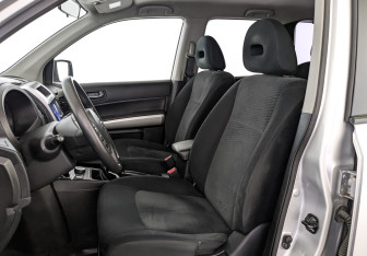 Подержанный автомобиль Nissan X-Trail 2013 года (20 фото)