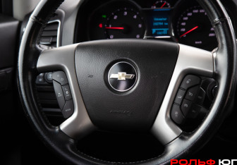 Подержанный автомобиль Chevrolet Captiva 2014 года (12 фото)