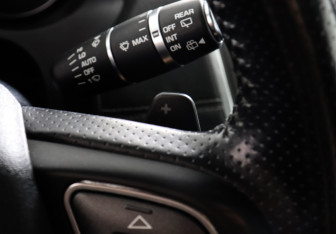 Подержанный автомобиль Land Rover Range Rover Evoque 2014 года (16 фото)
