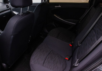 Подержанный автомобиль Hyundai Solaris Sedan 2015 года (11 фото)