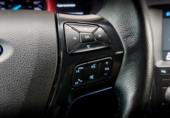 Подержанный автомобиль Ford Explorer 2019 года (26 фото)