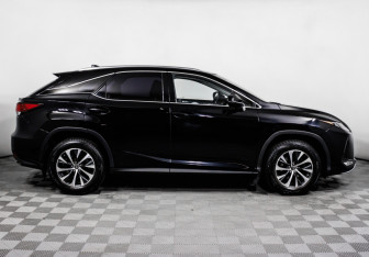 Подержанный автомобиль Lexus RX 2019 года (4 фото)