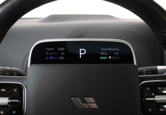 Подержанный автомобиль LiXiang L7 2023 года (12 фото)